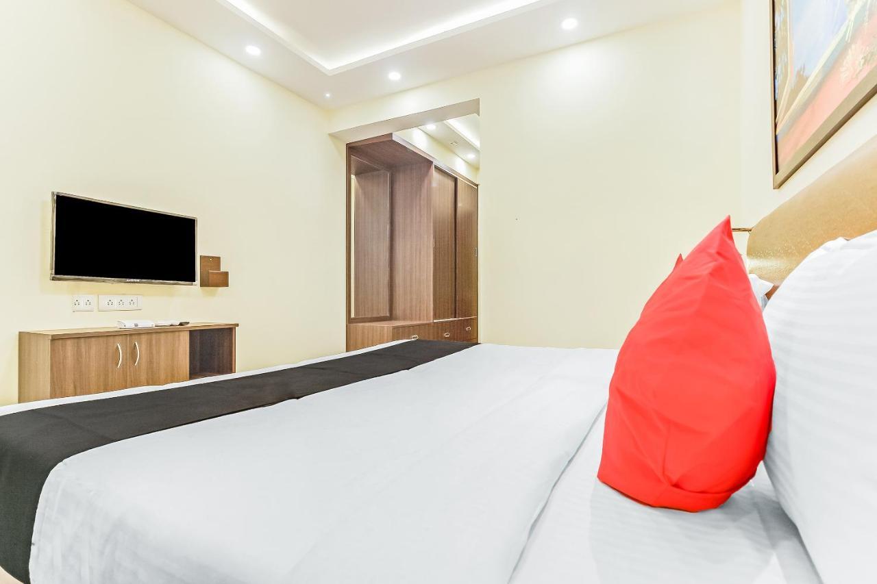 Capital O 64180 Adam'S Beach Resort Baga Dış mekan fotoğraf